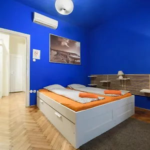 Pulse King Street Location Apartmán