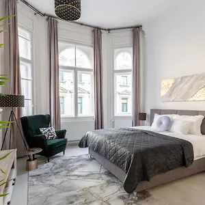 Apartman Lh Gallery, Budapest